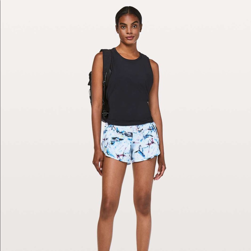 Lululemon Tracker Short V 4” Exposure Multi